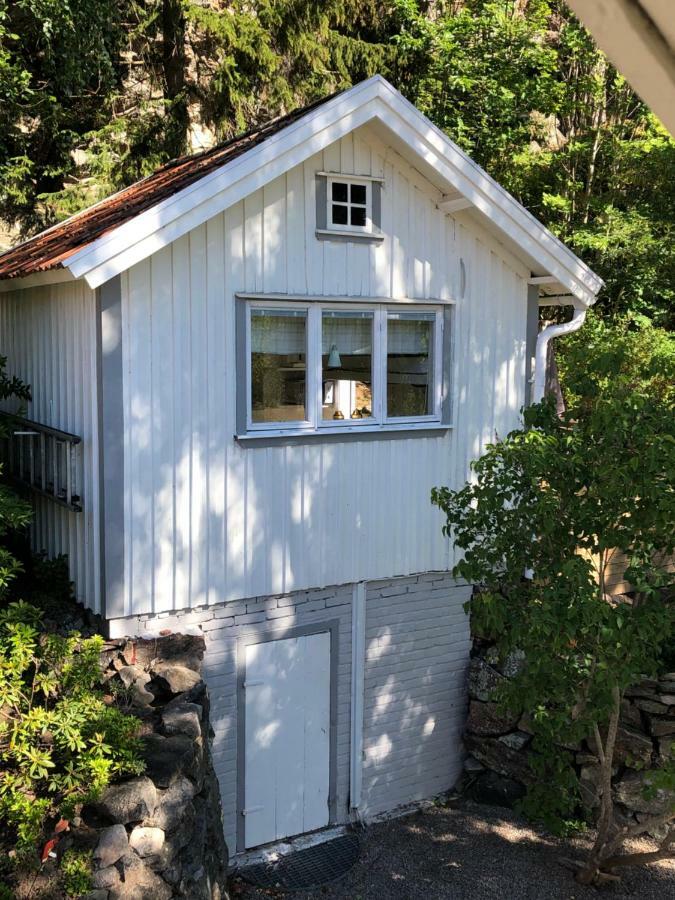 Lyckorna 62:1 Villa Ljungskile Buitenkant foto