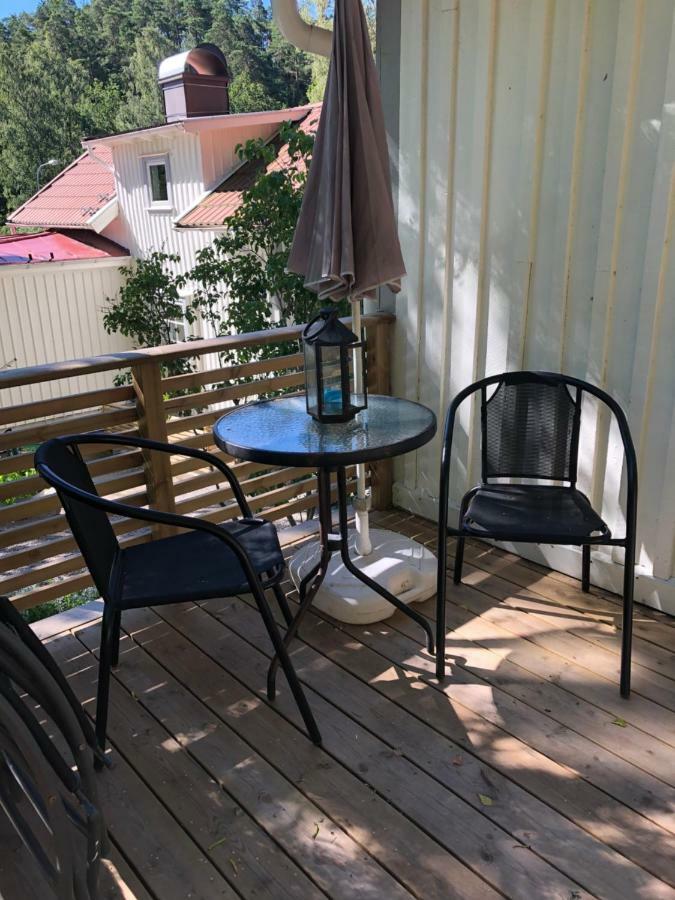 Lyckorna 62:1 Villa Ljungskile Buitenkant foto